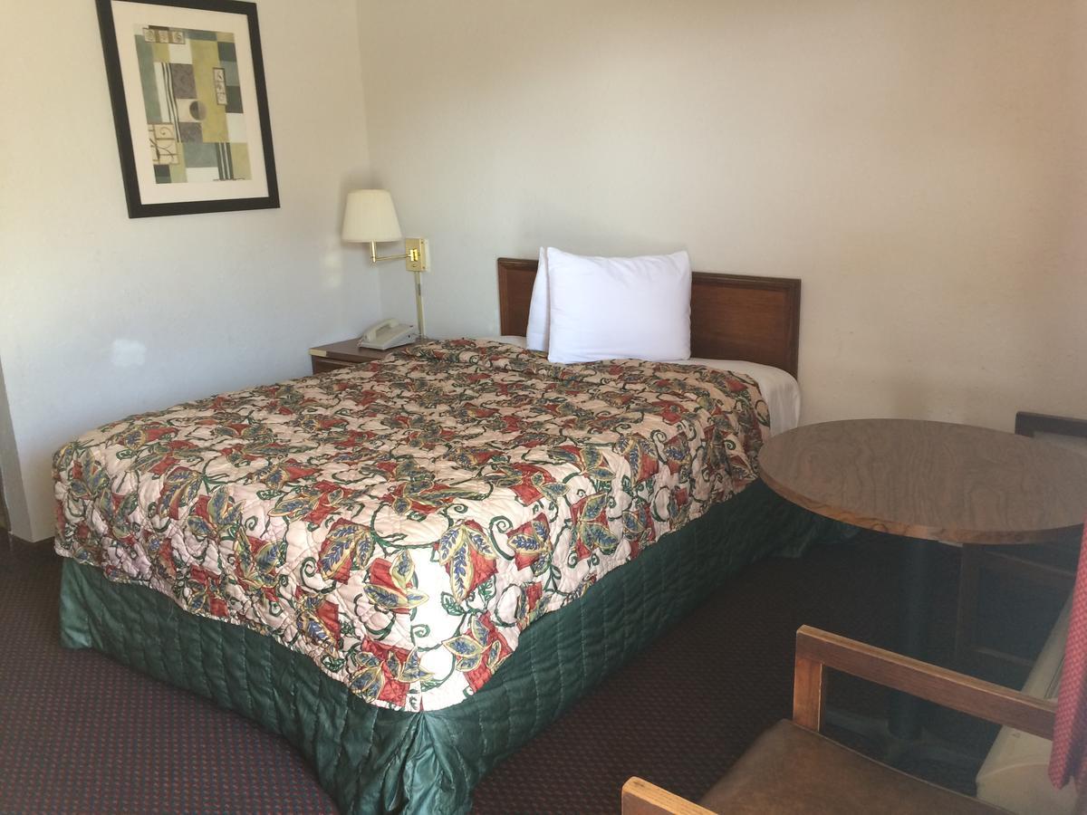 Seminole Rexdale Inn מראה חיצוני תמונה
