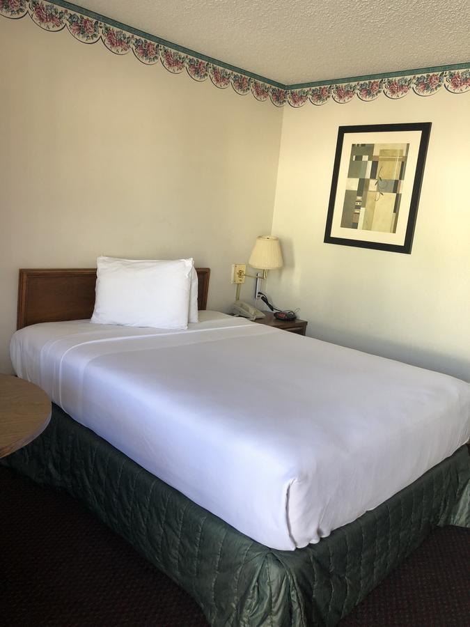Seminole Rexdale Inn מראה חיצוני תמונה
