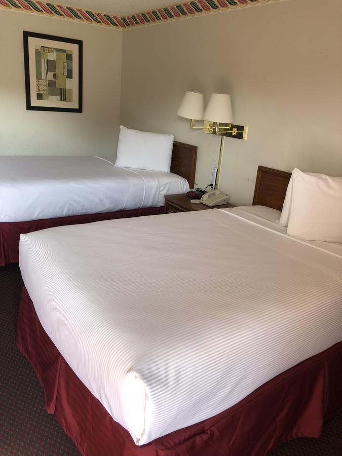 Seminole Rexdale Inn מראה חיצוני תמונה