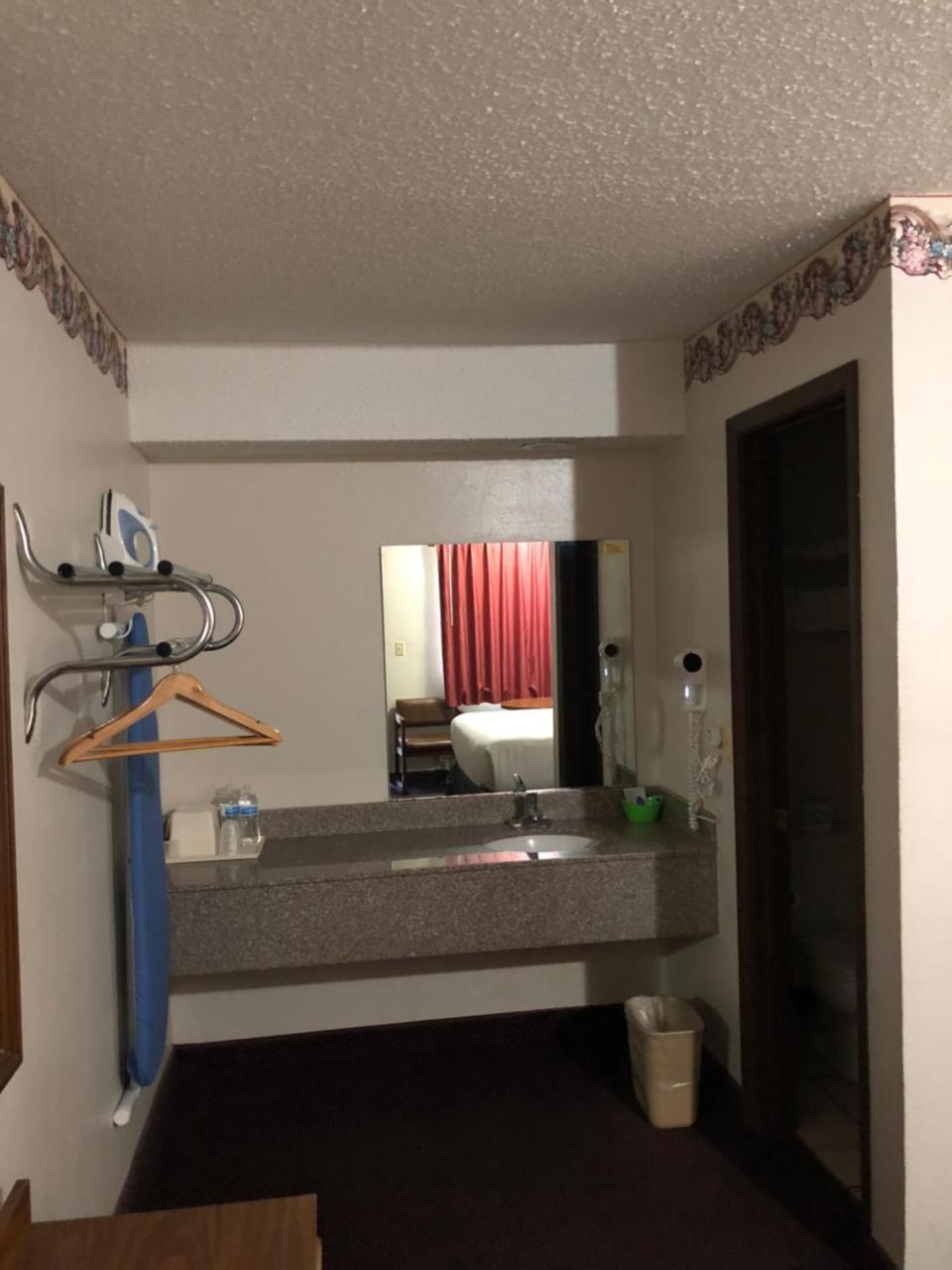 Seminole Rexdale Inn מראה חיצוני תמונה